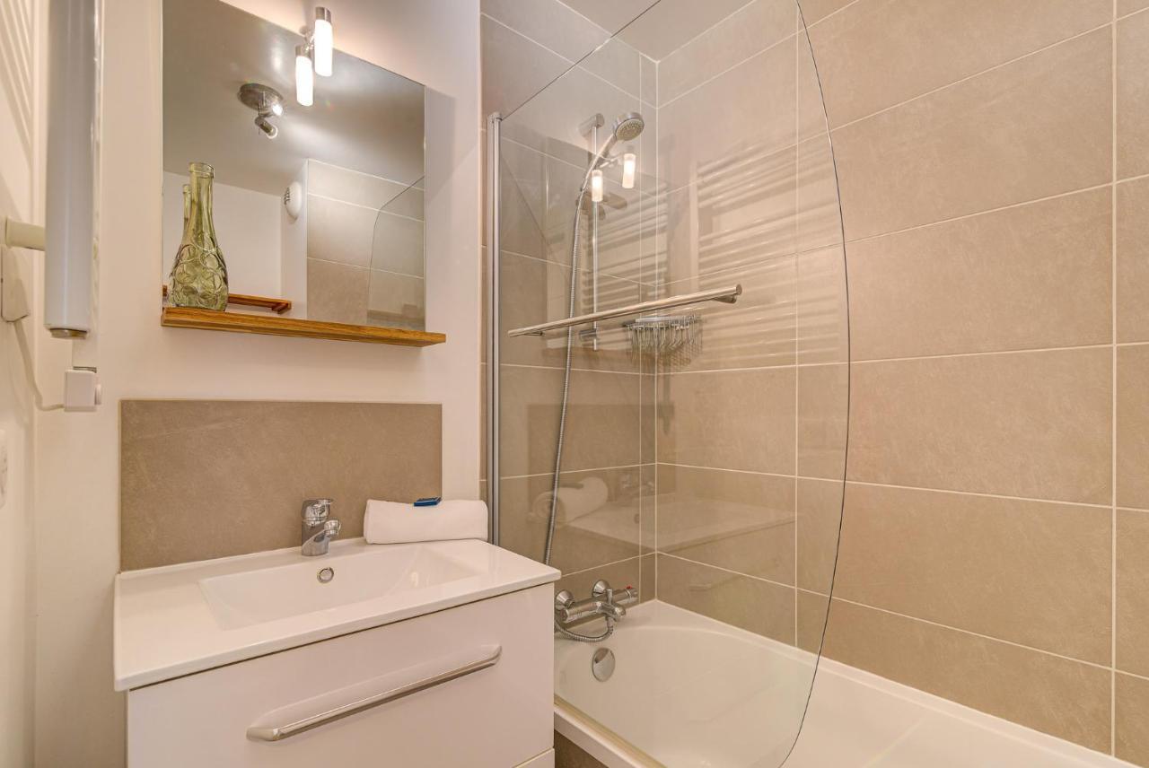 Apartment Fermes Du Montenvers B11 - Alpes Travel - Central Chamonix - Sleeps 4 Buitenkant foto